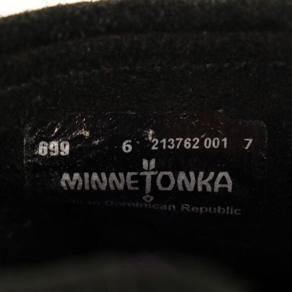 Minnetonka Double Fringe Ankle Booties Black Suede Moc Toe Zip 6 - Picture 9 of 9